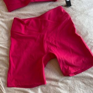 Oner Active berry bloom unified wrap short